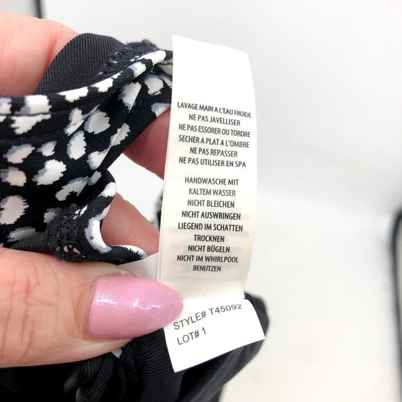 CONTOURS COCO REEF Suraya One-Piece Swimsuit Size 8 32C Black White Cheetah NWT - Picture 12 of 14